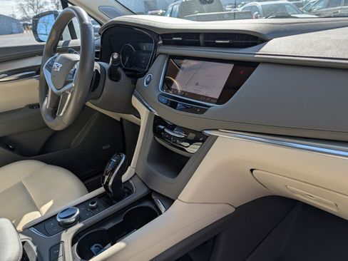 Used 2021 Cadillac XT5 Premium Luxury AWD/4WD image 32