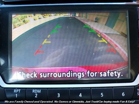 Used 2015 Nissan Sentra SV FWD image 33