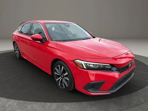 Used 2022 Honda Civic EX image 3