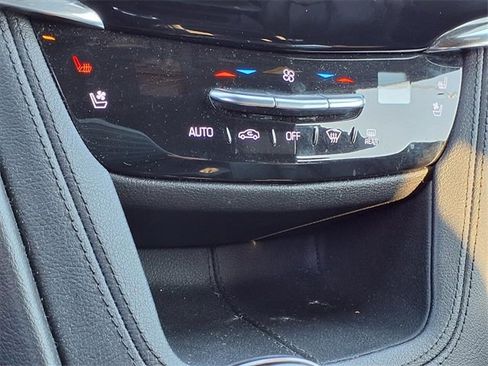 Used 2020 Cadillac XT6 Sport image 8