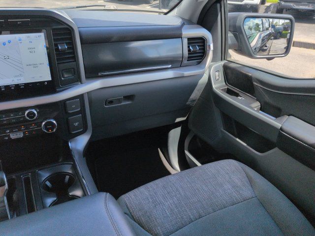Used 2023 Ford F150 Lightning XLT AWD/4WD image 17