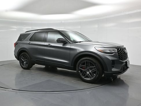 New 2026 Ford Explorer ST-Line w/ ST-Line Street Pack RWD image 24