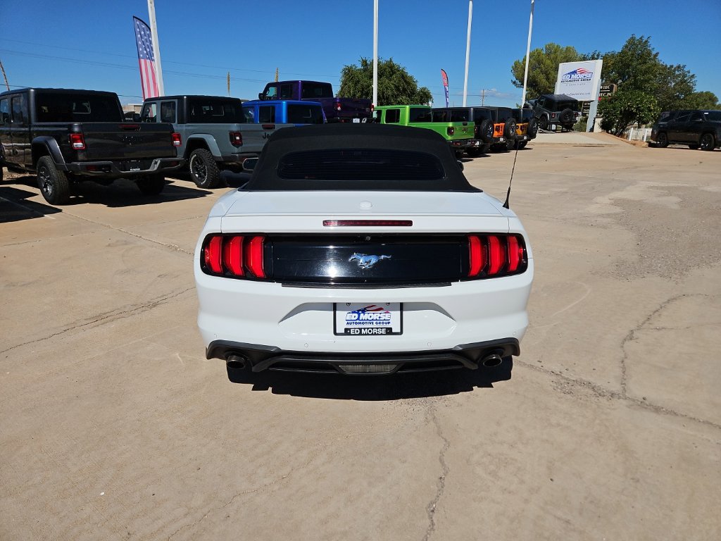 Used 2022 Ford Mustang Premium RWD image 3