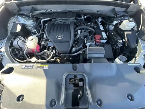 Used 2024 Toyota Grand Highlander XLE image 28