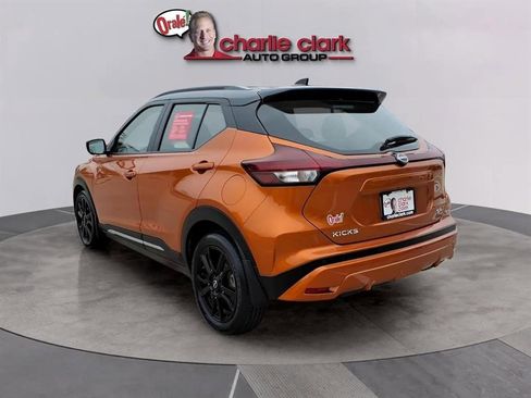 Used 2024 Nissan Kicks SR image 3