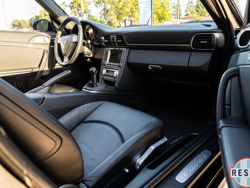 Used 2005 Porsche 911 Carrera RWD image 39