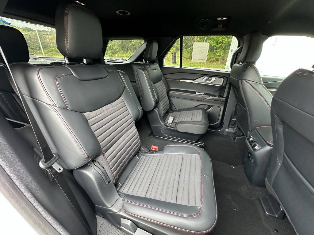 New 2027 Ford Explorer ST-Line w/ Premium Package AWD/4WD image 24