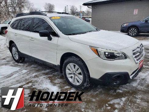 Used 2017 Subaru Outback 2.5i image 1