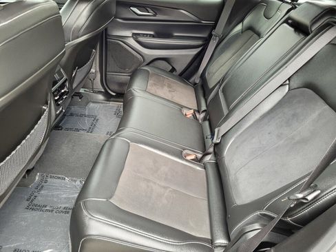 Used 2023 Jeep Grand Cherokee Altitude image 11