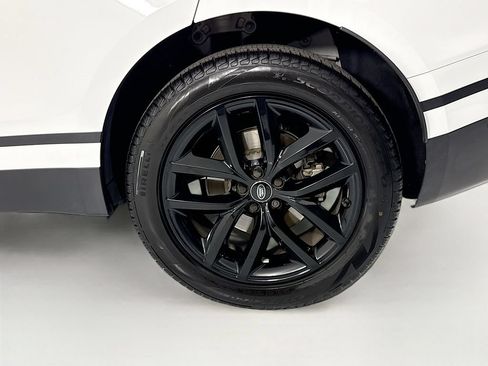 Certified 2024 Land Rover Range Rover Velar S AWD/4WD image 32