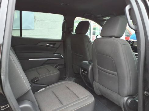 Used 2024 Chevrolet Traverse LT AWD/4WD image 22