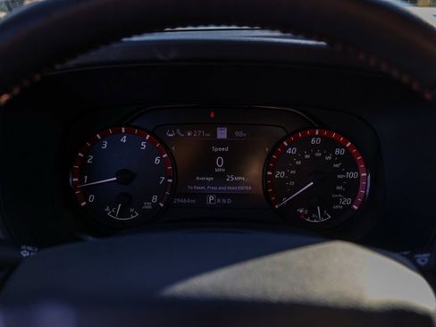 Used 2022 Nissan Frontier Pro-X image 27