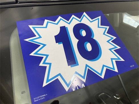 Used 2018 Nissan Rogue SV image 8