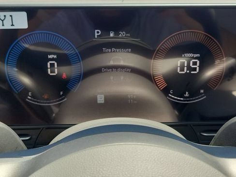 New 2027 Hyundai Kona SE FWD image 9