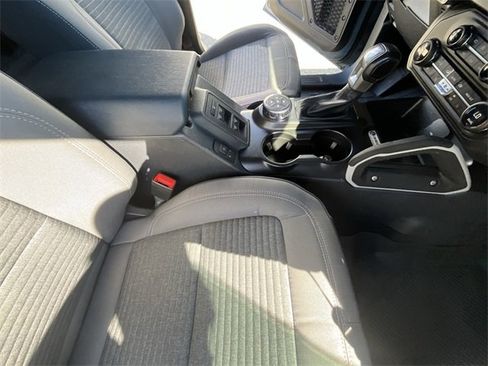 Used 2021 Ford Bronco Outer Banks image 33