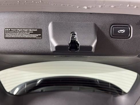 Used 2025 Kia Sportage SX image 49