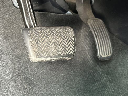 Used 2023 Toyota Corolla LE image 42