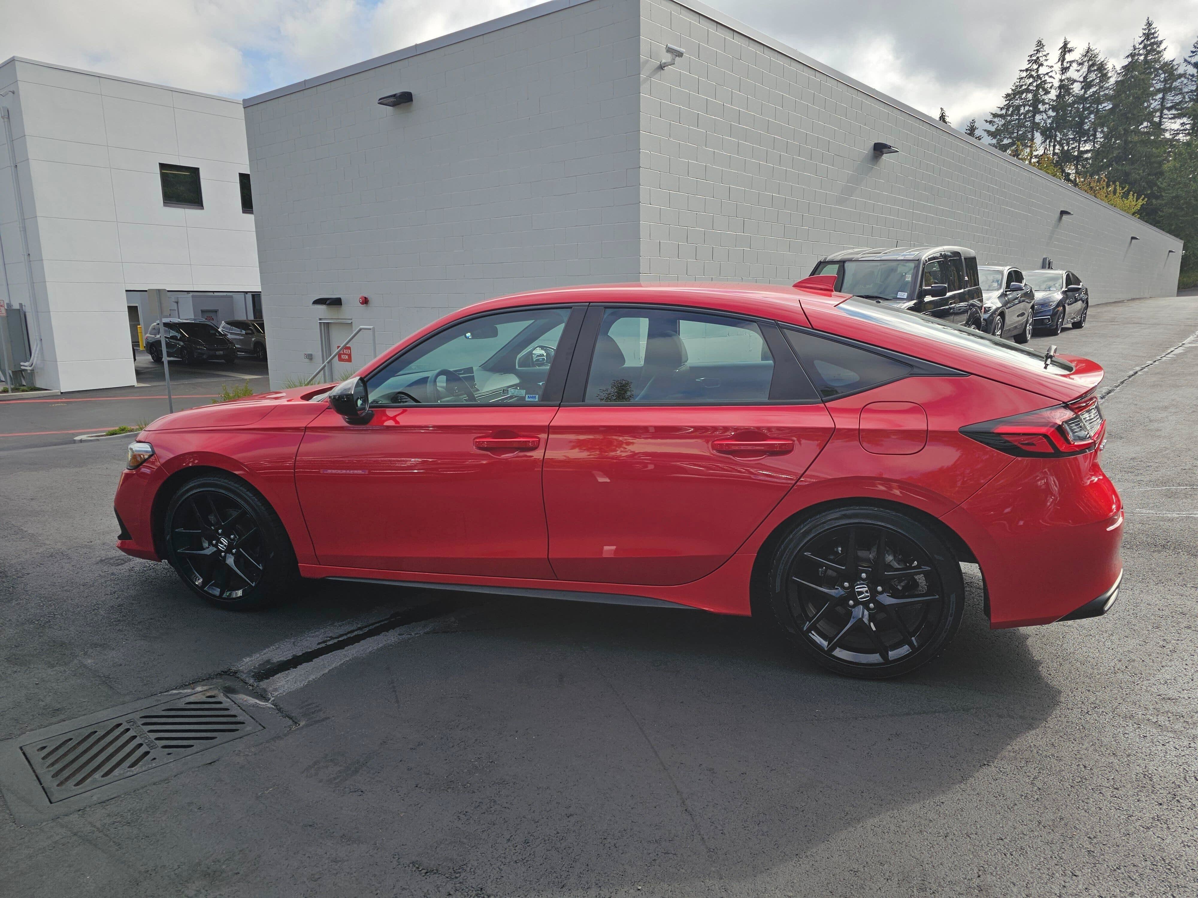 Used 2024 Honda Civic Sport image 4