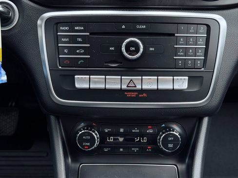Used 2018 Mercedes-Benz CLA 250 4MATIC image 37