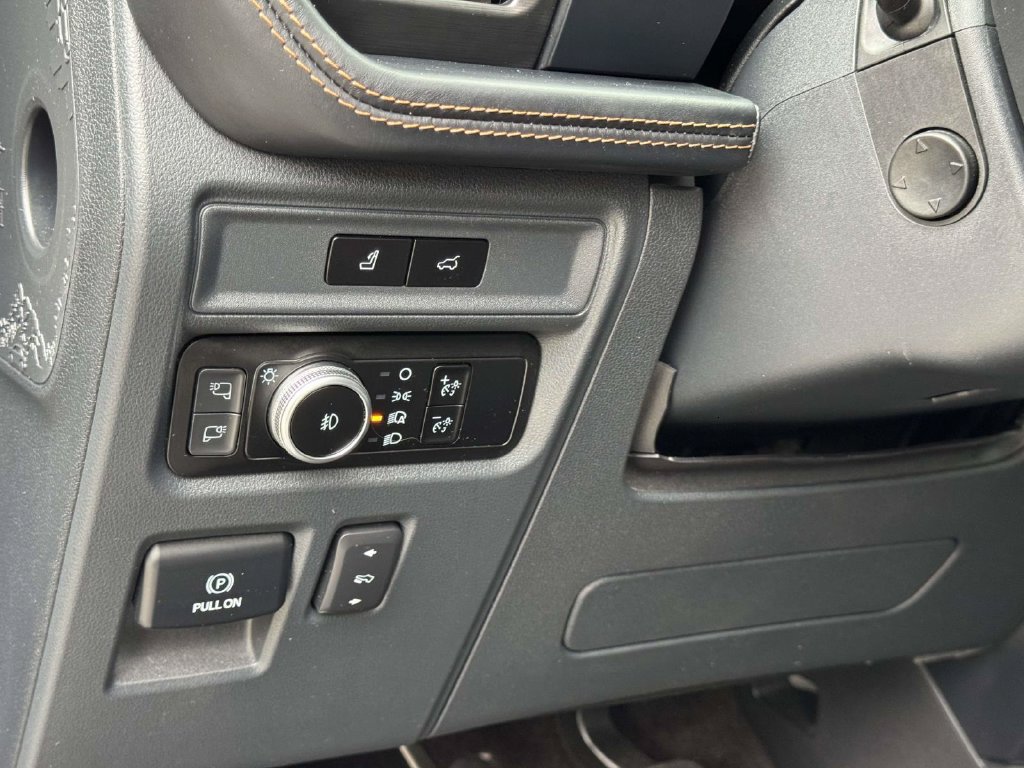 Used 2023 Ford Expedition Platinum AWD/4WD image 10