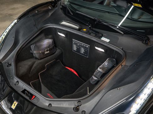 Used 2018 Ferrari 488 Spider RWD image 20
