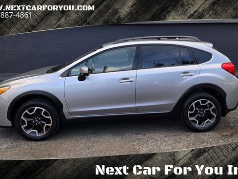Used 2017 Subaru Crosstrek 2.0i Premium AWD/4WD image 2