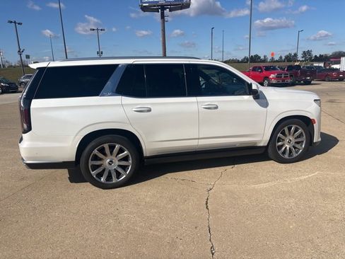 Certified 2023 Cadillac Escalade Premium Luxury Platinum image 14