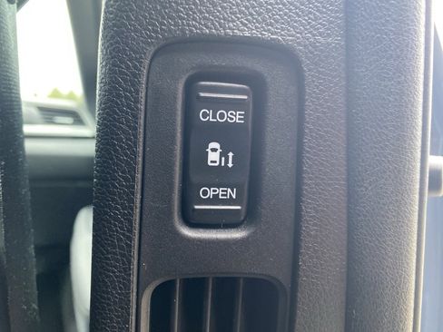 Used 2023 Honda Odyssey Sport image 16