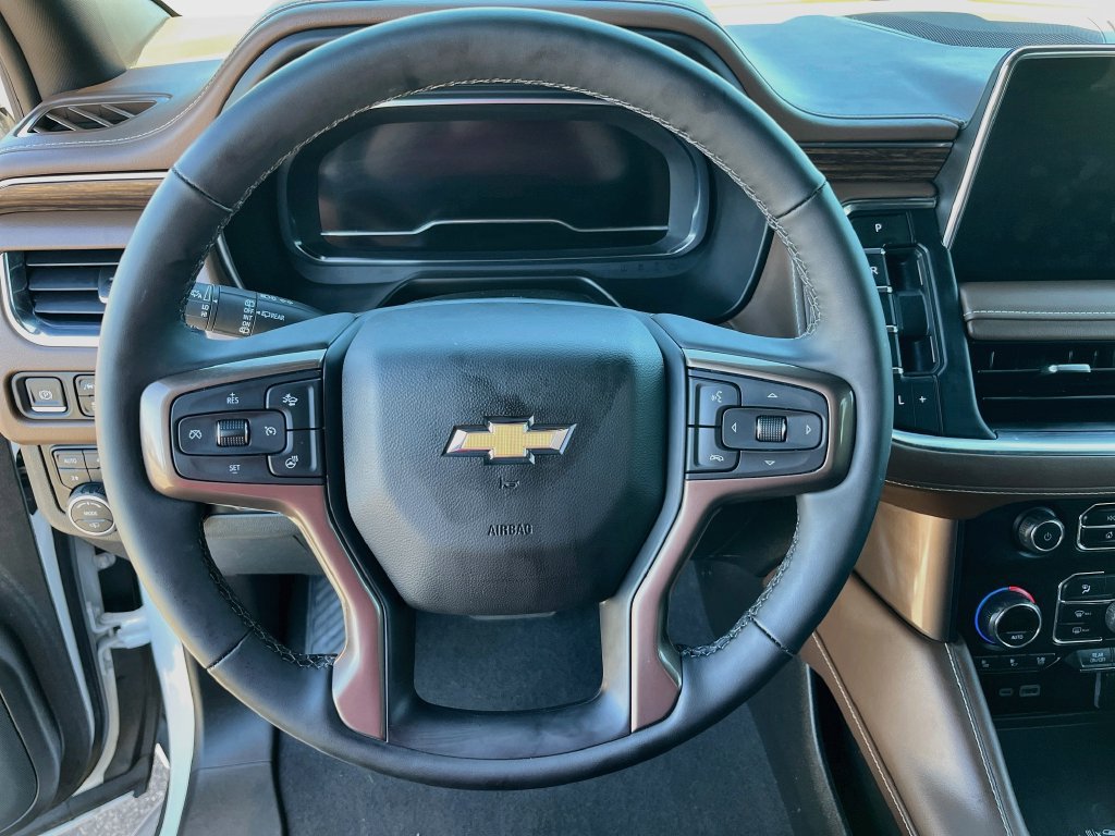 Used 2023 Chevrolet Tahoe High Country AWD/4WD image 11