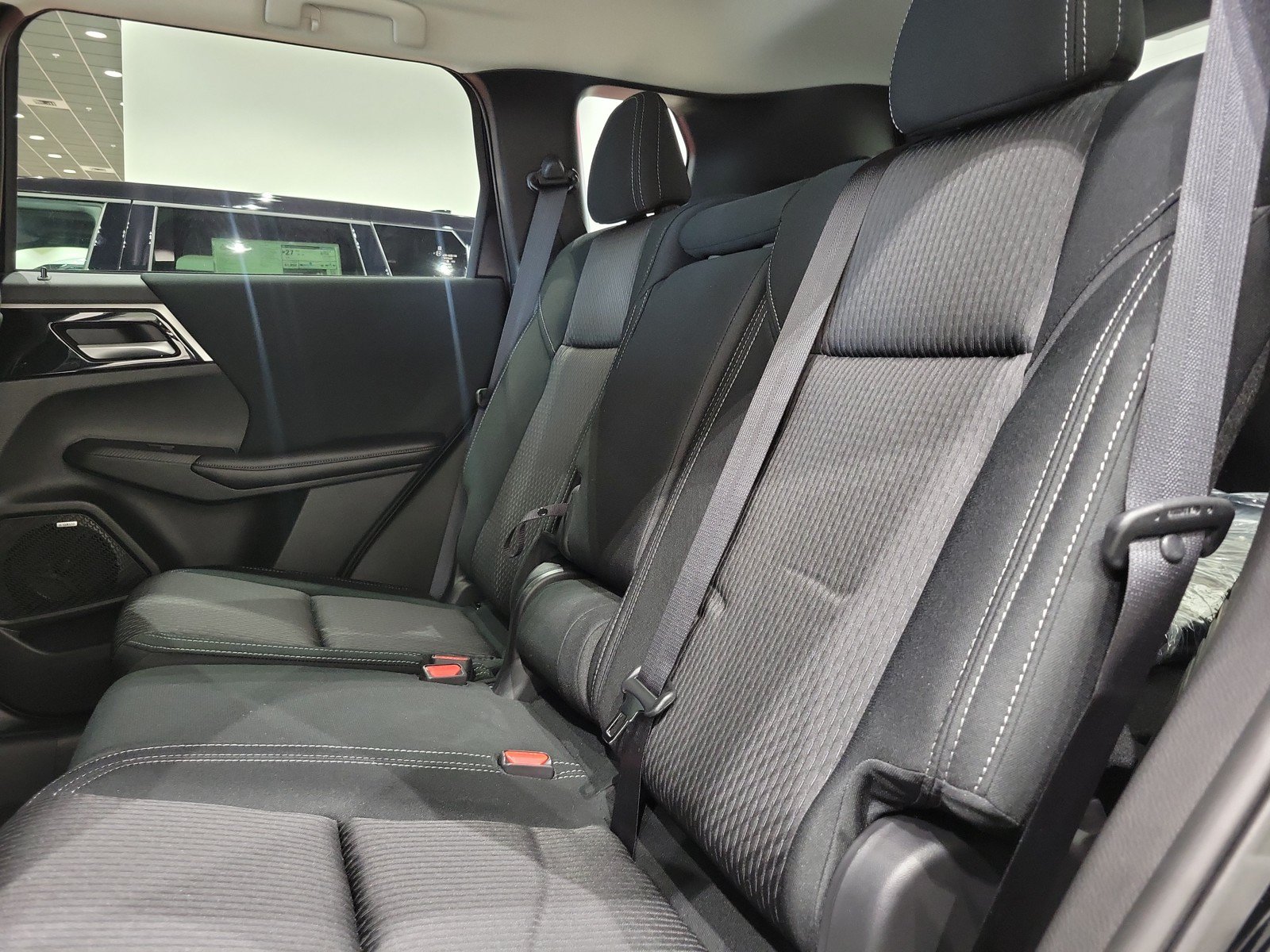 New 2026 Mitsubishi Outlander ES FWD image 10