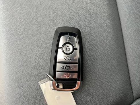 Used 2024 Ford F150 Lightning Lariat AWD/4WD image 38