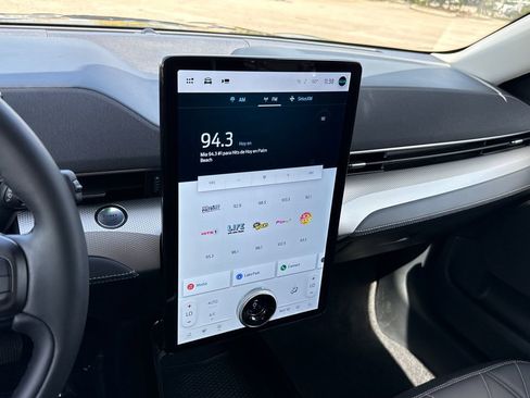 Used 2023 Ford Mustang Mach-E Select w/ Comfort Package Lite image 18