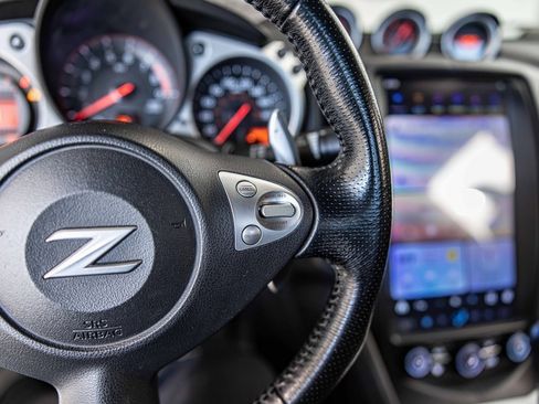 Used 2014 Nissan 370Z Base w/ Sport Package image 22