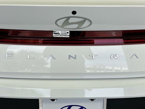 New 2026 Hyundai Elantra Blue image 20