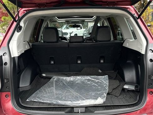 Used 2018 Subaru Forester 2.5i Touring w/ Popular Package #3B image 6