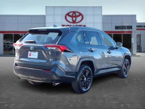 Used 2023 Toyota RAV4 XLE image 6
