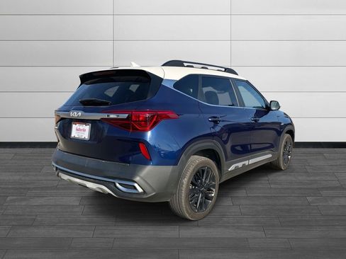 Used 2022 Kia Seltos Nightfall Edition image 3