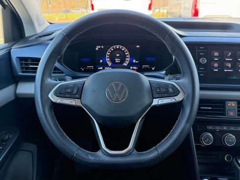 Used 2023 Volkswagen Taos SE w/ Black Wheel Package AWD/4WD image 11
