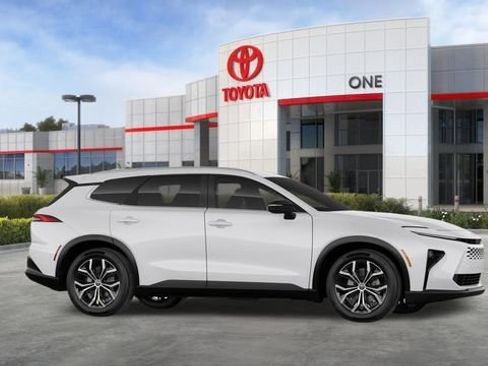 New 2026 Toyota Crown Signia image 14