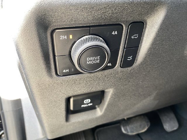 Used 2026 Ford Expedition Platinum w/ Stealth Performance Package AWD/4WD image 28
