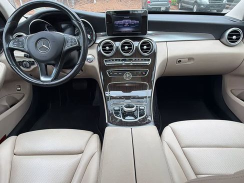 Used 2017 Mercedes-Benz C 300 4MATIC Sedan image 18