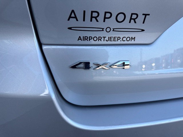 Used 2024 Jeep Grand Cherokee Laredo X AWD/4WD image 23