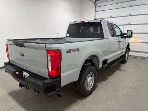 New 2026 Ford F250 XL w/ XL Driver Assist Package AWD/4WD image 4