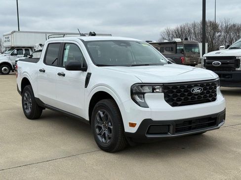 New 2025 Ford Maverick XLT image 50