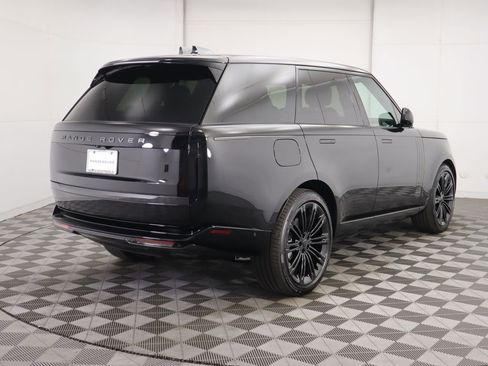 New 2026 Land Rover Range Rover SE image 5