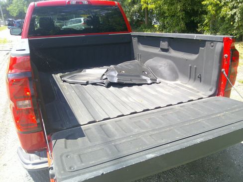 Used 2018 Chevrolet Silverado 1500 LT w/ All Star Edition image 12