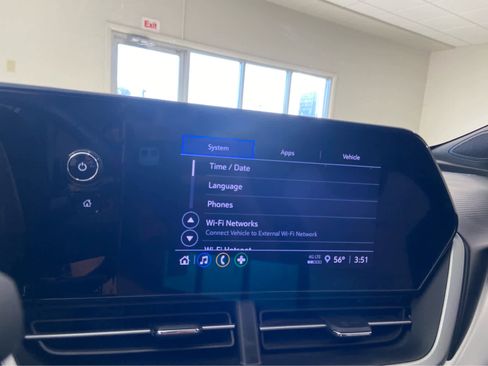 Used 2024 Chevrolet Trax RS w/ Sunroof Package image 24