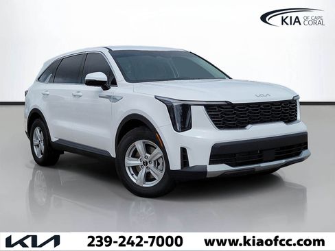 New 2026 Kia Sorento LX FWD image 1