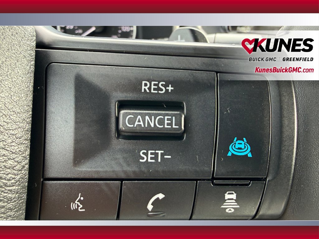 Used 2026 Nissan Rogue SV AWD/4WD image 18