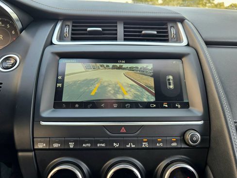 Used 2018 Jaguar E-PACE R-Dynamic HSE AWD/4WD image 34
